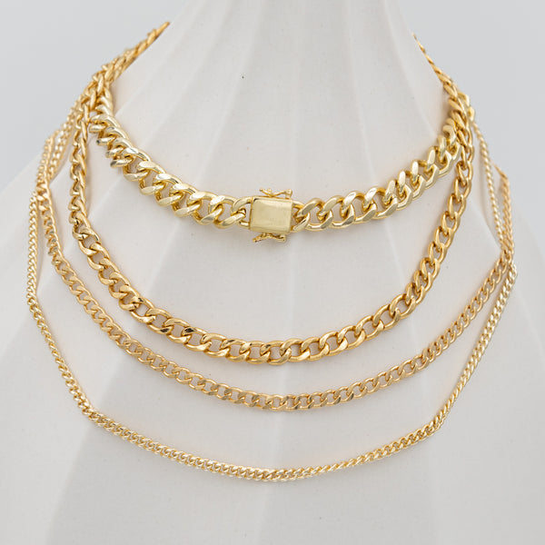 Sarah Curb Chain Necklace